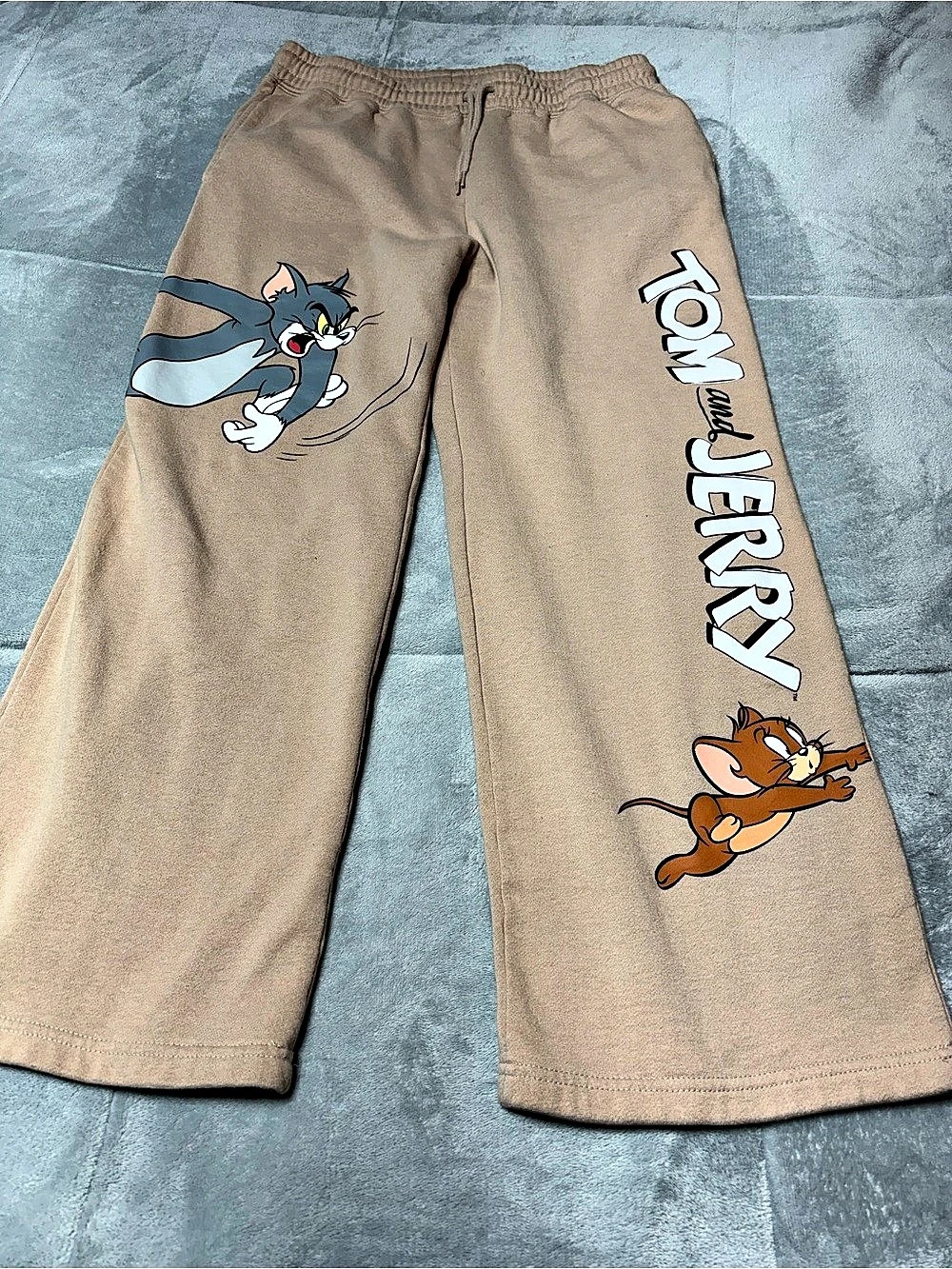 Tom & Jerry Light Tan Graphic Sweatpants Joggers L